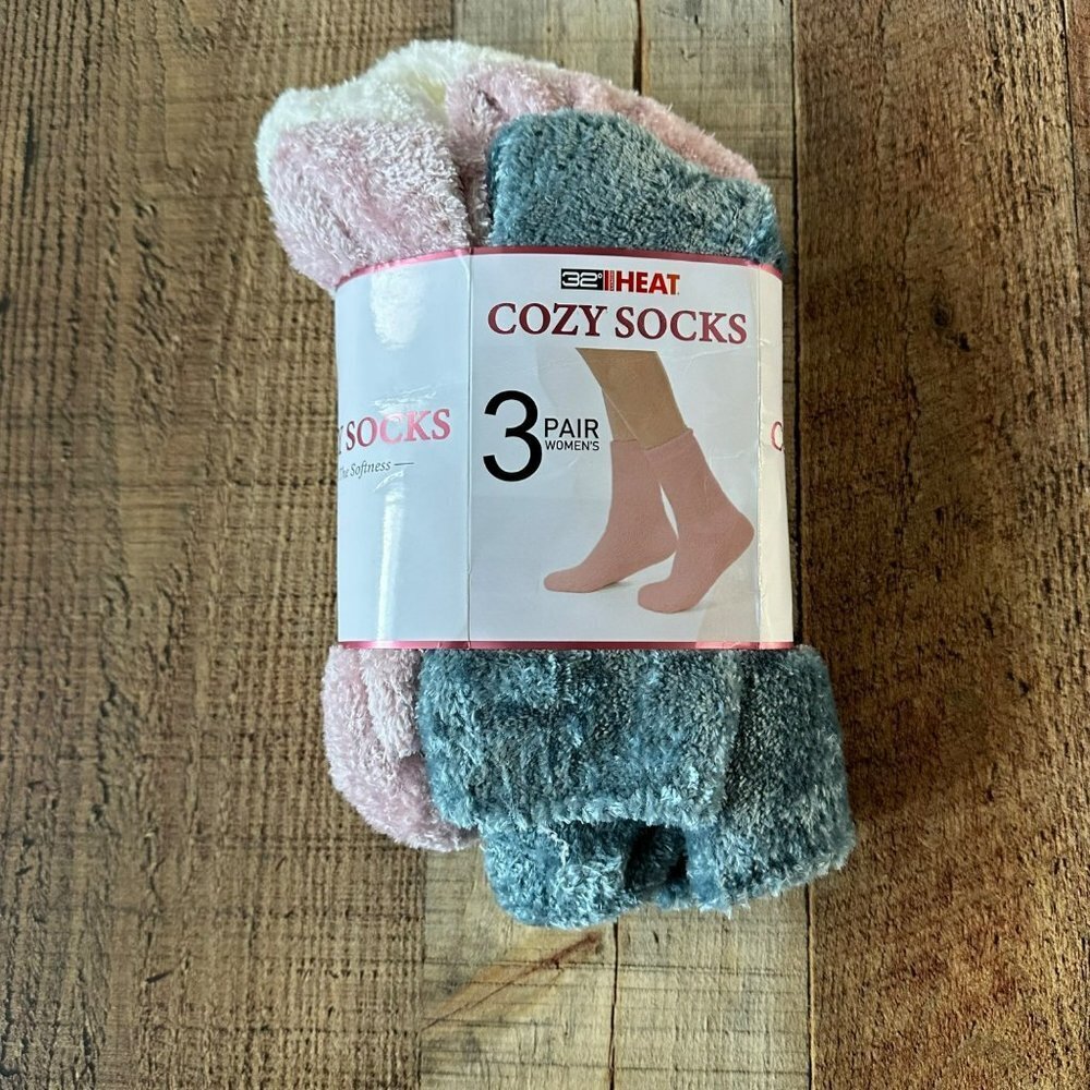 32 degree heat cozy soft fuzzy lounge socks set of 3 -S/M